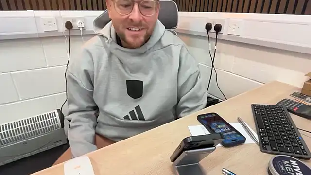 bilf1978 online show from 03/30/26, 09:32