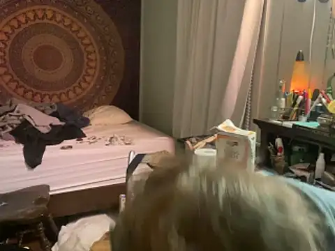 XanderOzzz online show from 11/11/25, 09:20