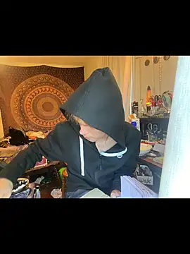 XanderOzzz online show from 11/26/25, 01:23