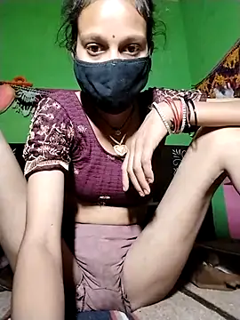 Snapshot of Punam_ji chatting on 05/15/26, 12:06 Punam ji online show from 05/15/26, 12:06