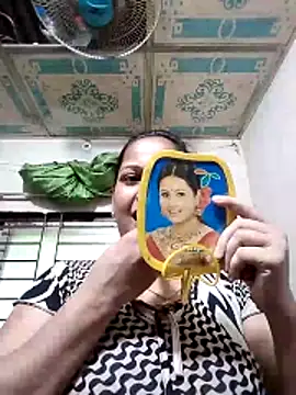 Snapshot of Payel_50 chatting on 06/17/26, 10:50 Payel 50 online show from 06/17/26, 10:50