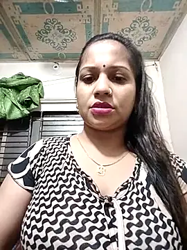 Snapshot of Payel_50 chatting on 06/22/26, 02:47 Payel 50 online show from 06/22/26, 02:47