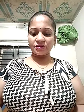 Snapshot of Payel_50 chatting on 07/14/26, 04:23 Payel 50 online show from 07/14/26, 04:23