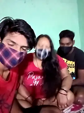 LoveOnStream online show from 10/22/25, 11:59