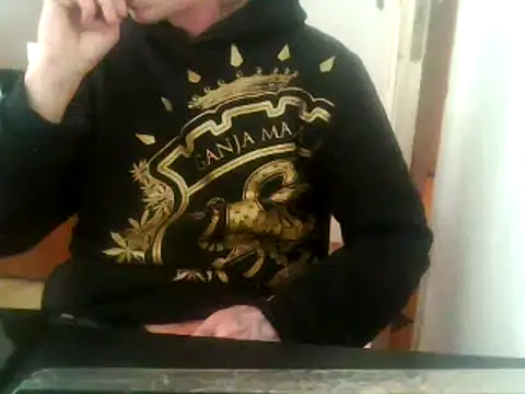 parka999 online show from 11/18/25, 07:57