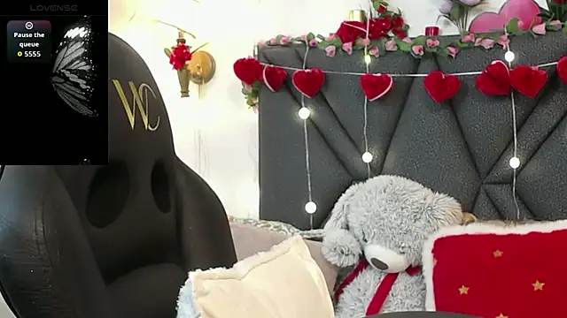 IndraKaur  online show from 03/20/26, 12:10