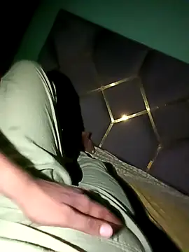 Snapshot of hot_manishacpl chatting on 10/08/25, 05:54 hot manishacpl online show from 10/08/25, 05:54