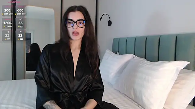 christinafitness online show from 11/12/25, 05:52