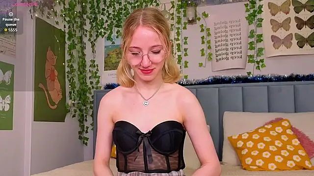 EmmaNovak online show from 01/19/26, 12:09