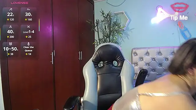 noelia milf19 online show from 06/27/26, 10:37