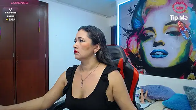 noelia milf19 online show from 07/05/26, 10:06