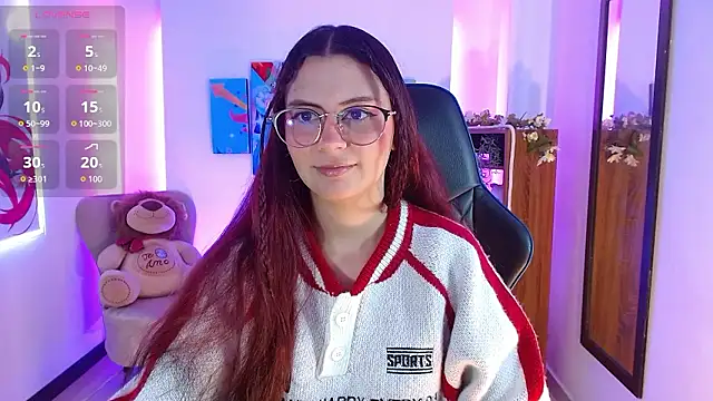 AlanaGarcia19 online show from 01/08/26, 02:30