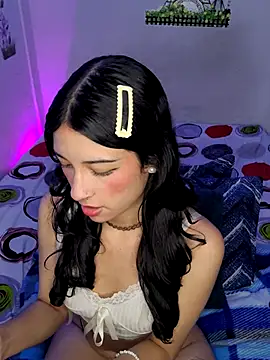 Snapshot of Danly_ chatting on 11/05/25, 03:28 Danly online show from 11/05/25, 03:28