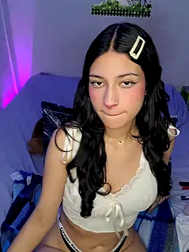 Snapshot of Danly_ chatting on 11/25/25, 03:17 Danly online show from 11/25/25, 03:17