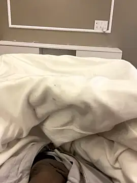 Snapshot of saumon3022 chatting on 01/11/26, 05:12 saumon3022 online show from 01/11/26, 05:12