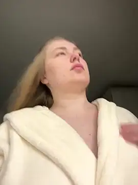 DeniMilkyyyyy online show from 02/02/26, 11:14