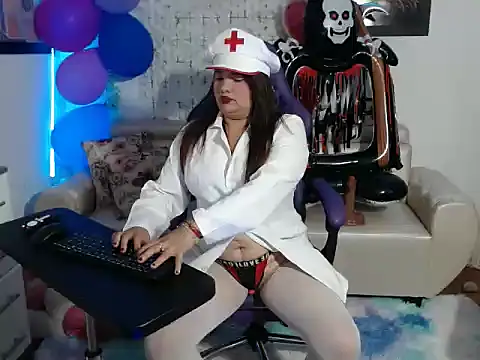 Snapshot of rous-kinky chatting on 10/21/25, 08:53 rous-kinky online show from 10/21/25, 08:53