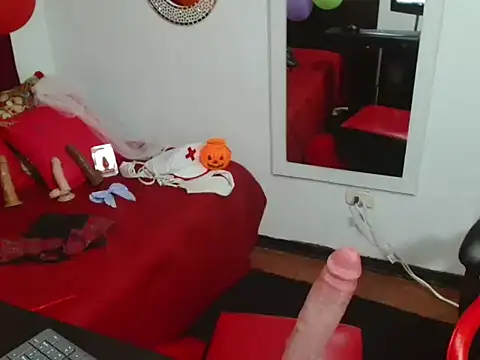 Snapshot of rous-kinky chatting on 10/31/25, 03:13 rous-kinky online show from 10/31/25, 03:13