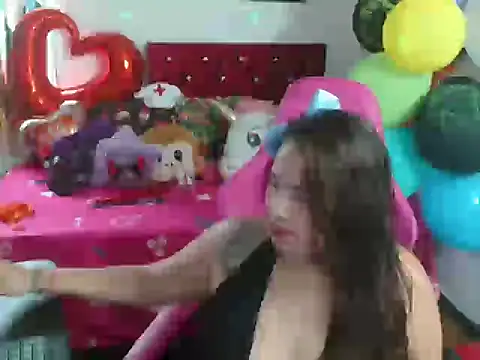 Snapshot of rous-kinky chatting on 11/11/25, 01:22 rous-kinky online show from 11/11/25, 01:22