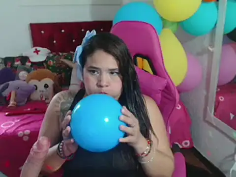 Snapshot of rous-kinky chatting on 11/19/25, 03:34 rous-kinky online show from 11/19/25, 03:34