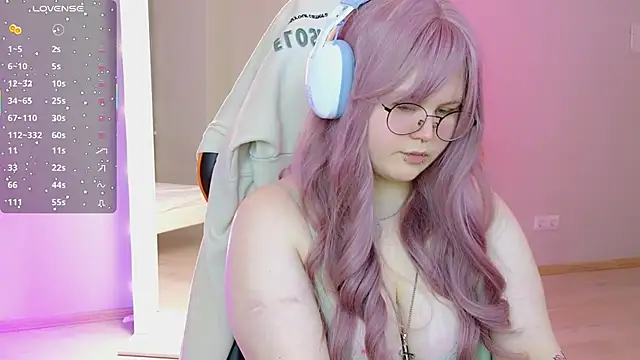 Snapshot of fillisfox_ chatting on 02/02/26, 04:38 fillisfox online show from 02/02/26, 04:38