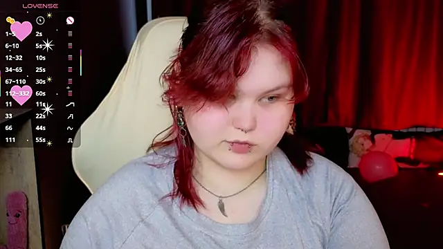 Snapshot of fillisfox_ chatting on 04/09/26, 04:12 fillisfox online show from 04/09/26, 04:12