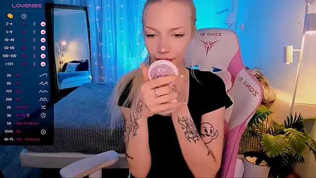 AnyaTaylor  online show from 05/24/26, 02:16