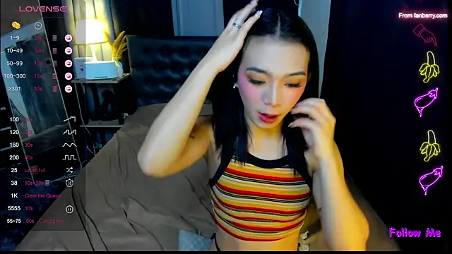 bellamoonlightX online show from 05/08/26, 07:46