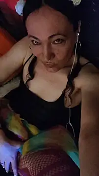 Snapshot of Tselka chatting on 11/16/25, 08:03 Tselka online show from 11/16/25, 08:03