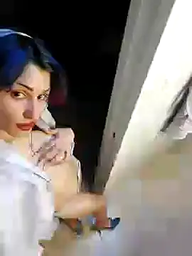 kendrafarq online show from 09/17/25, 05:20