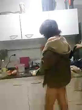 kendrafarq online show from 09/18/25, 04:58