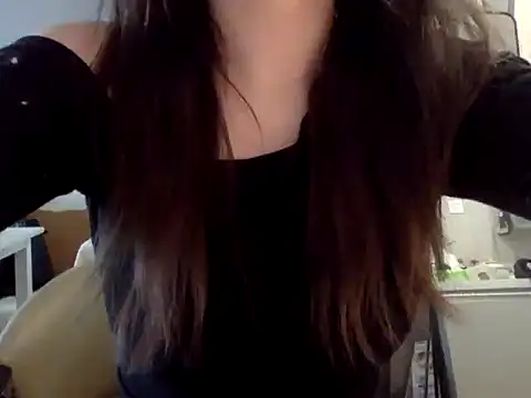 Mia 8 online show from 03/17/26, 02:27