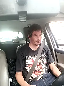 Snapshot of twitshe chatting on 10/19/25, 03:12 twitshe online show from 10/19/25, 03:12