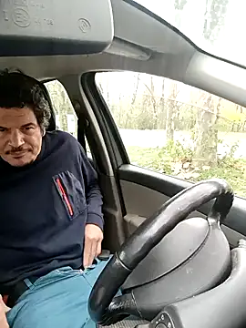 Snapshot of twitshe chatting on 11/01/25, 01:46 twitshe online show from 11/01/25, 01:46