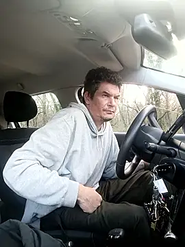 twitshe online show from 02/03/26, 01:05