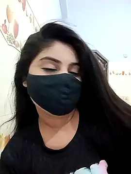 Hot-Soniya733 online show from 04/01/26, 11:57