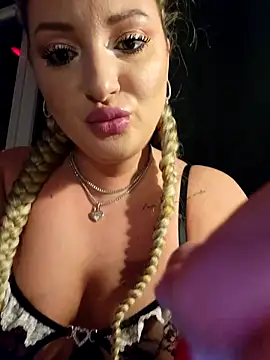 Blondie Sasha online show from 10/03/25, 06:16