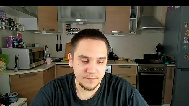 Snapshot of Bear_Beer130 chatting on 04/24/26, 01:57 Bear Beer130 online show from 04/24/26, 01:57