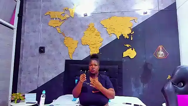 Maiam  Rossi online show from 10/15/25, 12:49