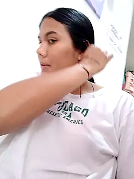 burbuja02 online show from 11/05/25, 02:17