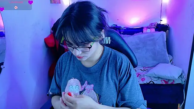 Snapshot of MiaVelvetDoll chatting on 09/20/25, 01:56 MiaVelvetDoll online show from 09/20/25, 01:56