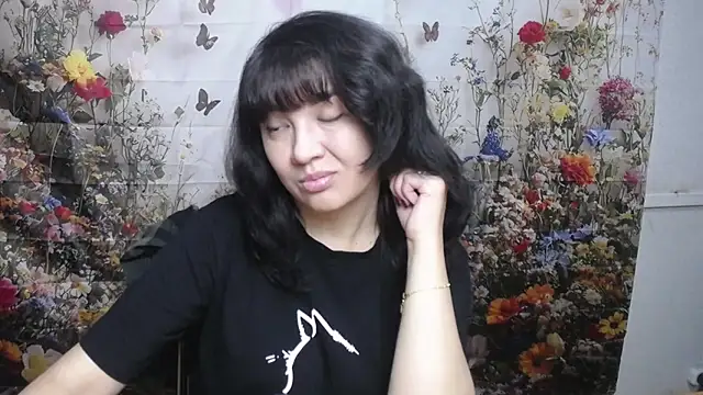 SelenaFly online show from 09/20/25, 11:11