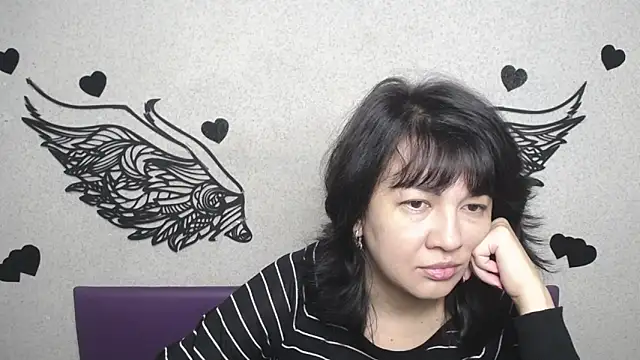 SelenaFly online show from 10/08/25, 05:16