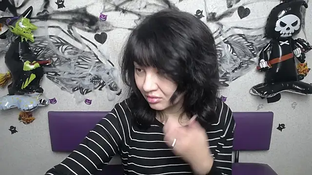 SelenaFly online show from 10/24/25, 05:15