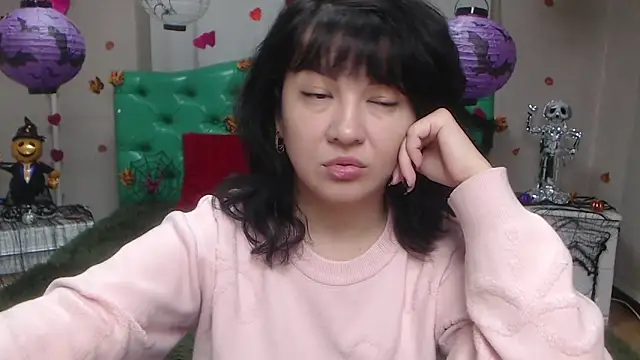 SelenaFly online show from 10/28/25, 06:17