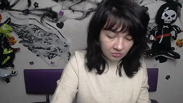 SelenaFly online show from 10/29/25, 06:04