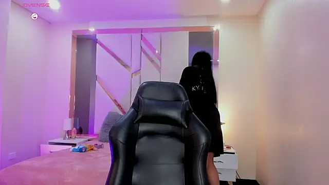 EmmaStonns online show from 09/19/25, 02:18