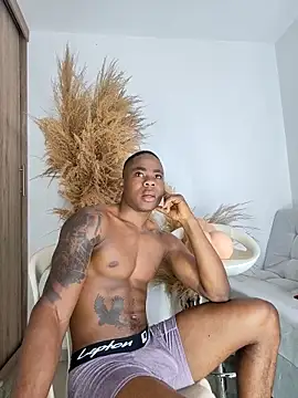 Snapshot of liambolt chatting on 10/18/25, 12:50 liambolt online show from 10/18/25, 12:50