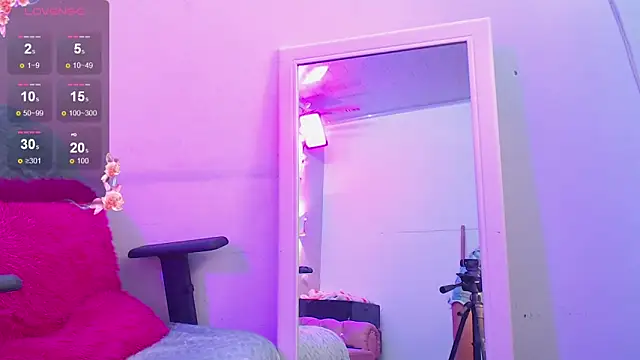 saray 0 online show from 11/14/25, 12:20