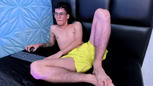 LittleMax23 online show from 10/10/25, 11:53